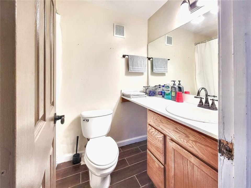 For Sale: $194,500 (4 beds, 4 baths, 1177 Square Feet)