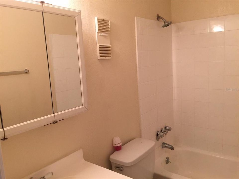 На продажу: $139,000 (1 спален, 1 ванн, 644 Квадратных фут)