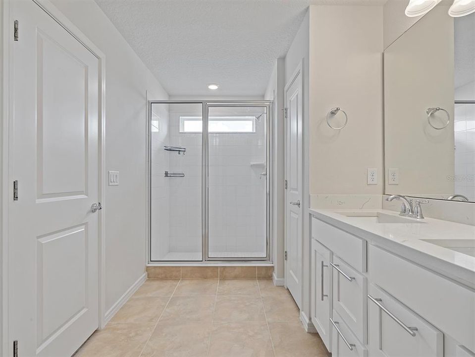 合同活跃: $485,000 (3 贝兹, 2 浴室, 1712 平方英尺)