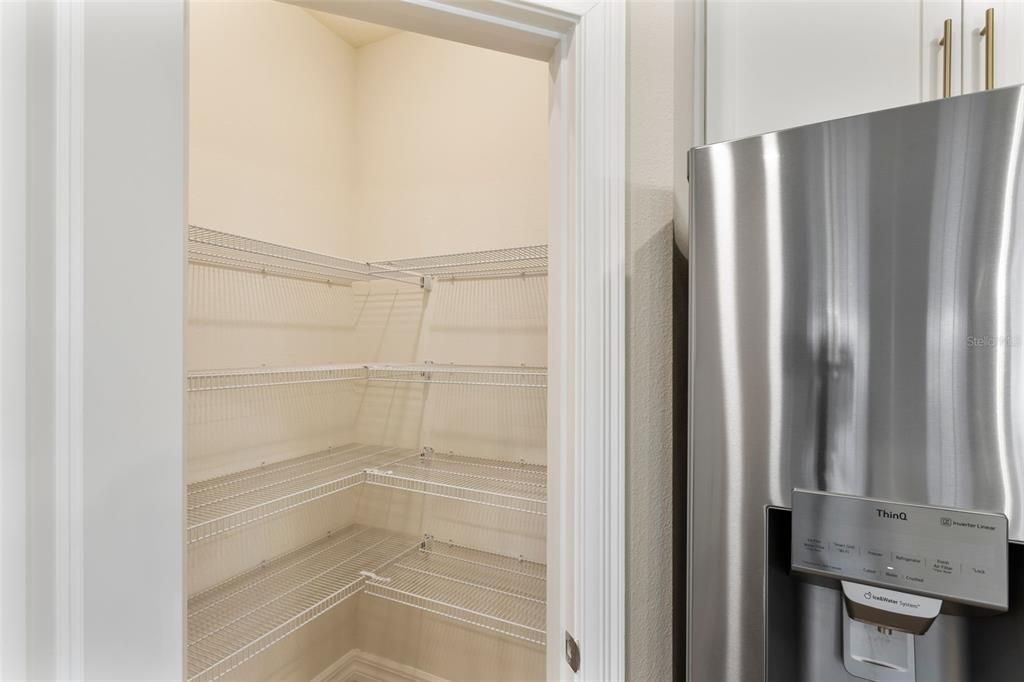 合同活跃: $485,000 (3 贝兹, 2 浴室, 1712 平方英尺)