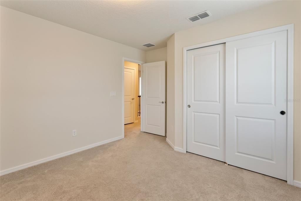 合同活跃: $485,000 (3 贝兹, 2 浴室, 1712 平方英尺)