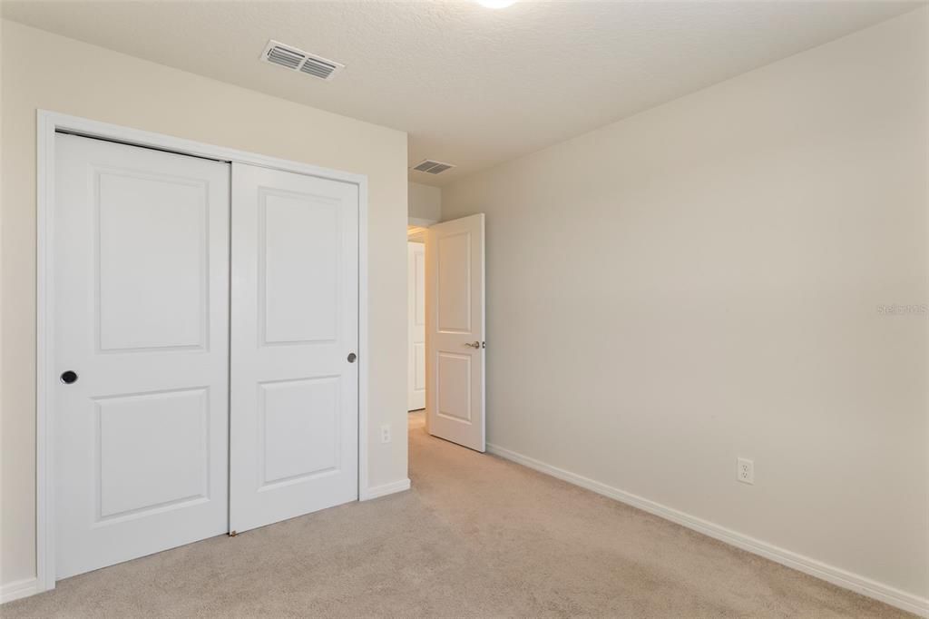 合同活跃: $485,000 (3 贝兹, 2 浴室, 1712 平方英尺)