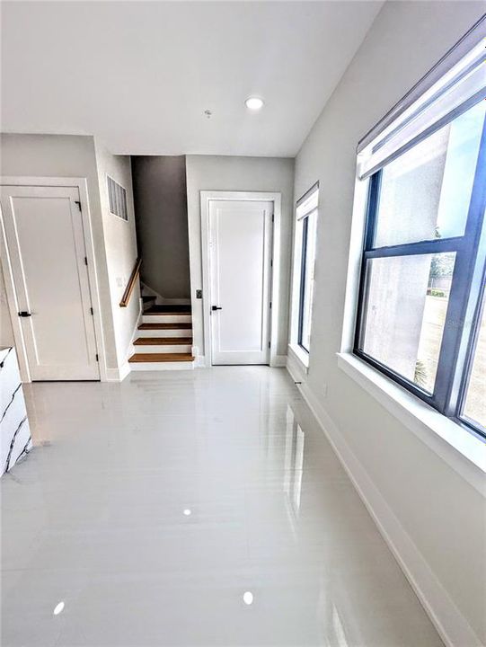 В аренду: $4,900 (2 спален, 2 ванн, 1850 Квадратных фут)