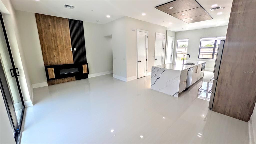 В аренду: $4,900 (2 спален, 2 ванн, 1850 Квадратных фут)