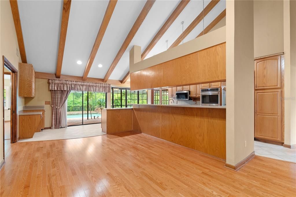 Active With Contract: $829,750 (4 beds, 3 baths, 2936 Square Feet)