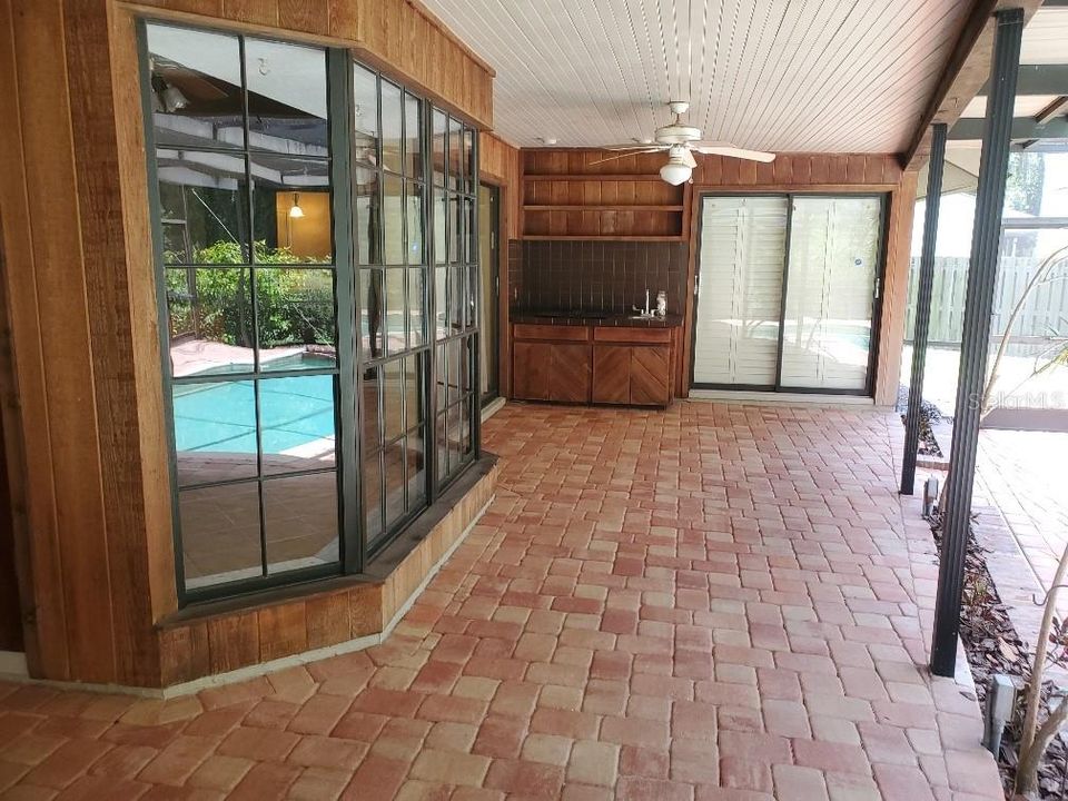 Active With Contract: $829,750 (4 beds, 3 baths, 2936 Square Feet)