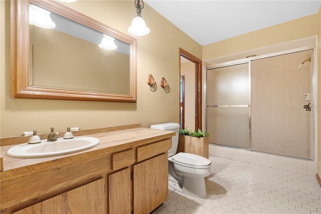 Active With Contract: $829,750 (4 beds, 3 baths, 2936 Square Feet)