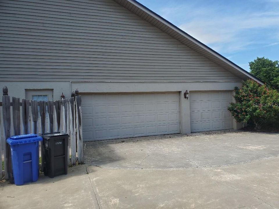 Active With Contract: $829,750 (4 beds, 3 baths, 2936 Square Feet)