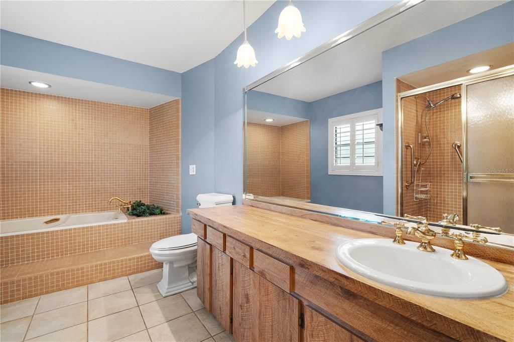 Active With Contract: $829,750 (4 beds, 3 baths, 2936 Square Feet)