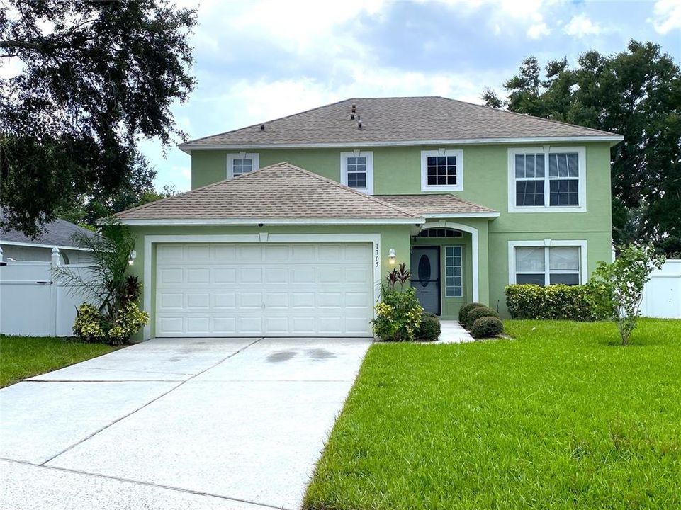 For Rent: $2,800 (4 beds, 2 baths, 2208 Square Feet)