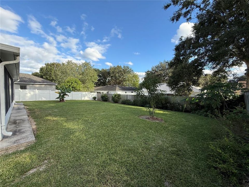 For Rent: $2,800 (4 beds, 2 baths, 2208 Square Feet)