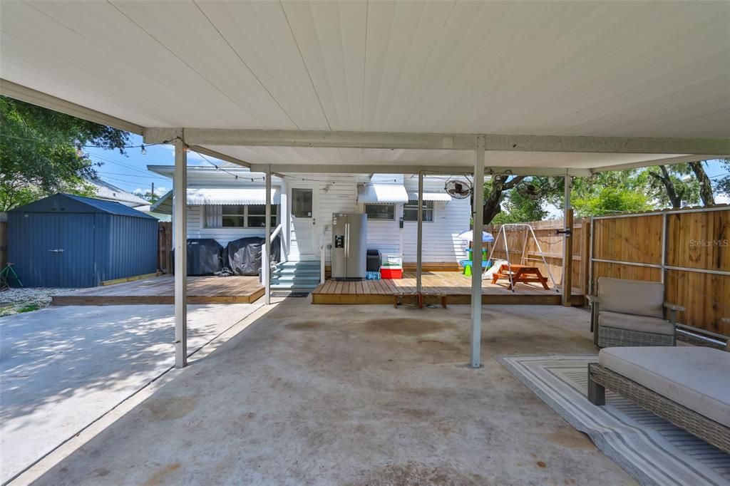 For Sale: $324,999 (3 beds, 2 baths, 1668 Square Feet)