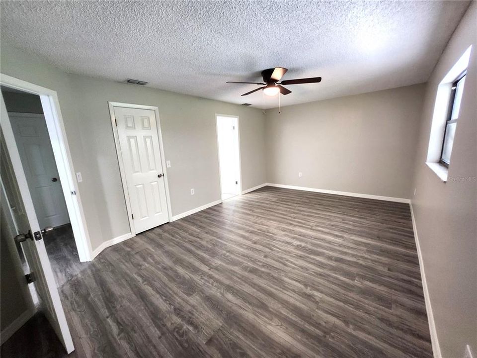 Activo con contrato: $314,900 (3 camas, 2 baños, 1584 Pies cuadrados)