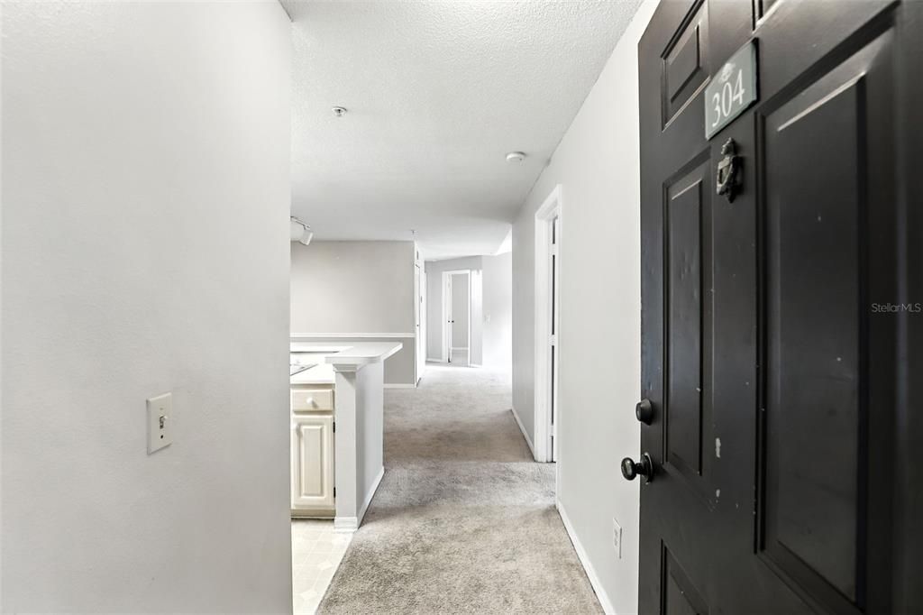 En Venta: $239,000 (2 camas, 2 baños, 975 Pies cuadrados)