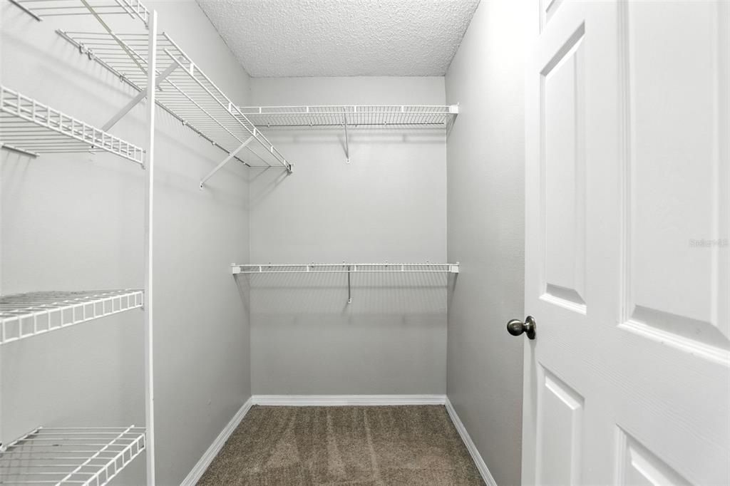 En Venta: $239,000 (2 camas, 2 baños, 975 Pies cuadrados)