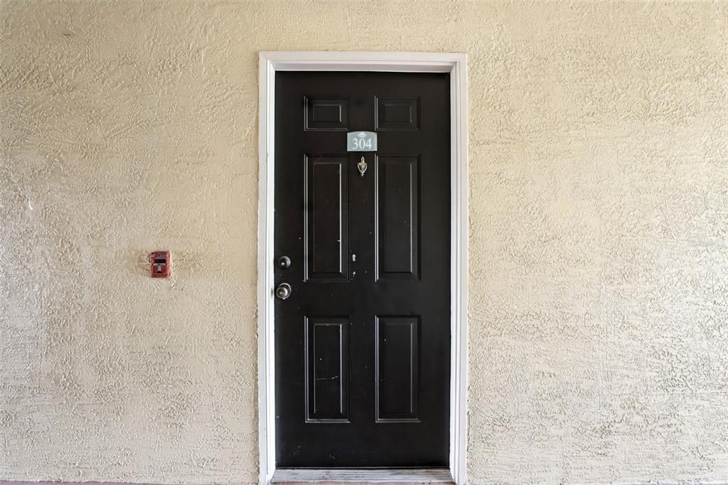 En Venta: $239,000 (2 camas, 2 baños, 975 Pies cuadrados)