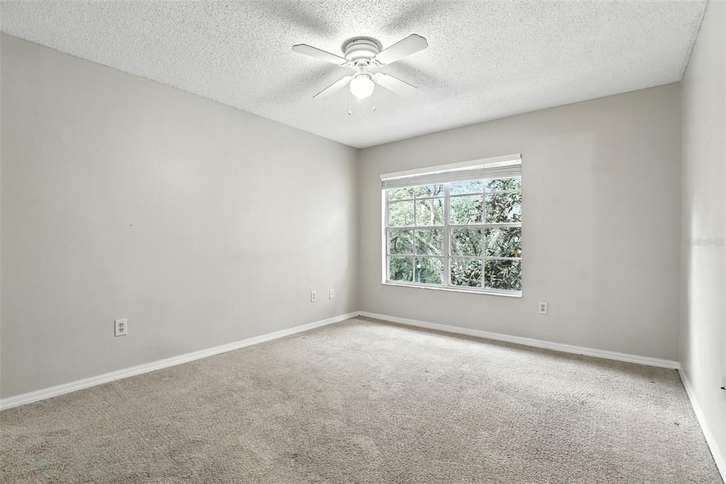 En Venta: $239,000 (2 camas, 2 baños, 975 Pies cuadrados)