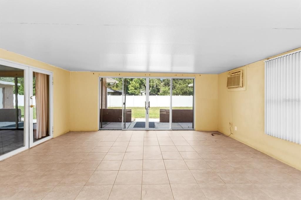 For Sale: $359,900 (3 beds, 2 baths, 2067 Square Feet)