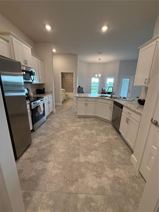 For Sale: $369,900 (4 beds, 3 baths, 2508 Square Feet)