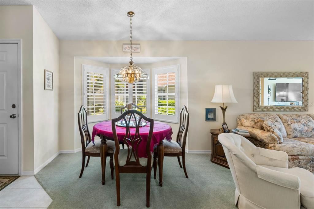 En Venta: $183,900 (2 camas, 2 baños, 1359 Pies cuadrados)