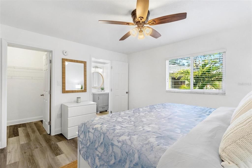 For Rent: $3,000 (1 beds, 1 baths, 598 Square Feet)