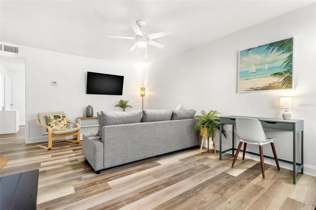 For Rent: $3,000 (1 beds, 1 baths, 598 Square Feet)