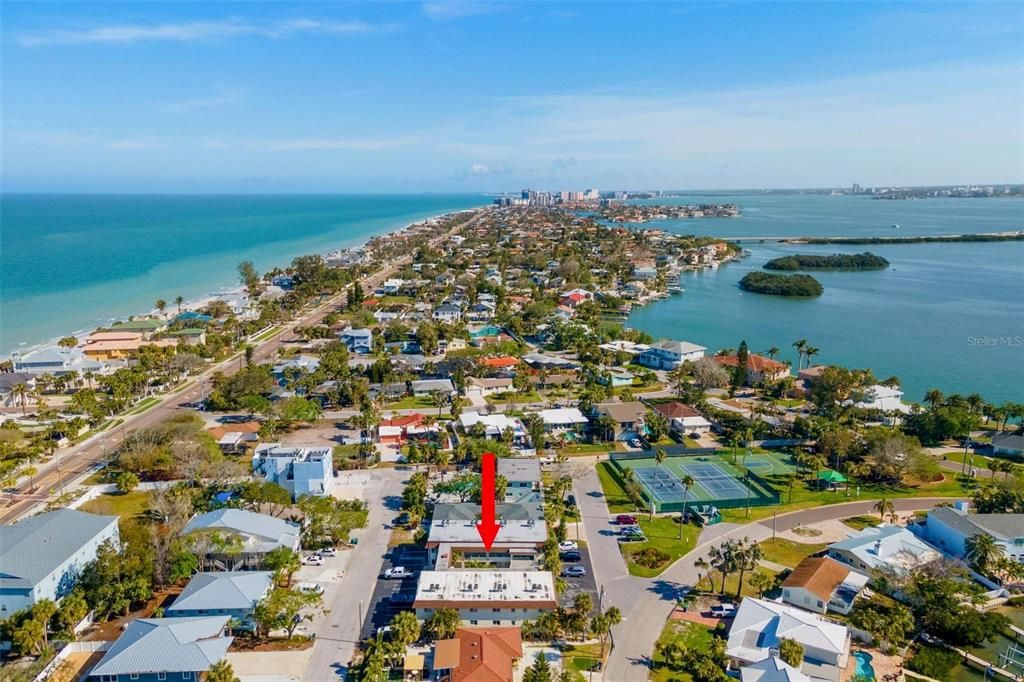 For Rent: $3,000 (1 beds, 1 baths, 598 Square Feet)