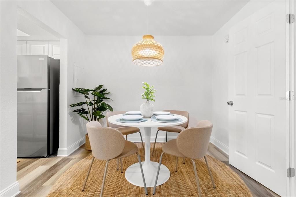 For Rent: $3,000 (1 beds, 1 baths, 598 Square Feet)