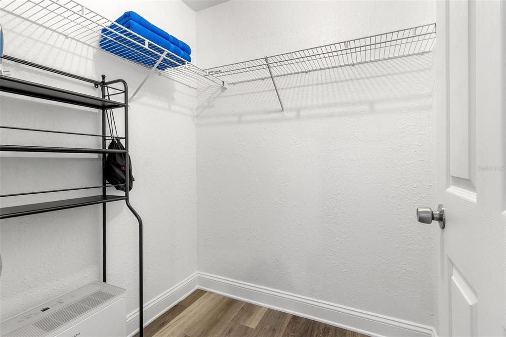 For Rent: $3,000 (1 beds, 1 baths, 598 Square Feet)