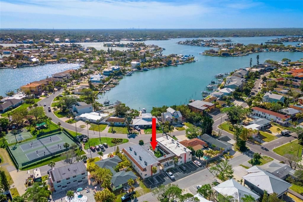 For Rent: $3,000 (1 beds, 1 baths, 598 Square Feet)