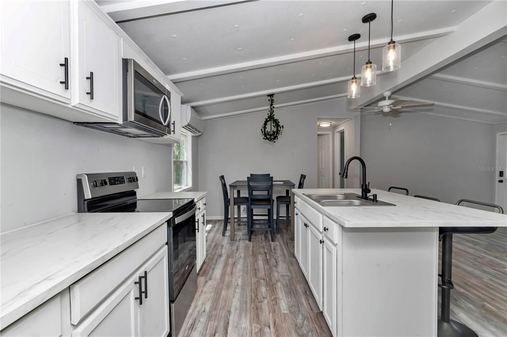 Active With Contract: $175,000 (3 beds, 2 baths, 1056 Square Feet)