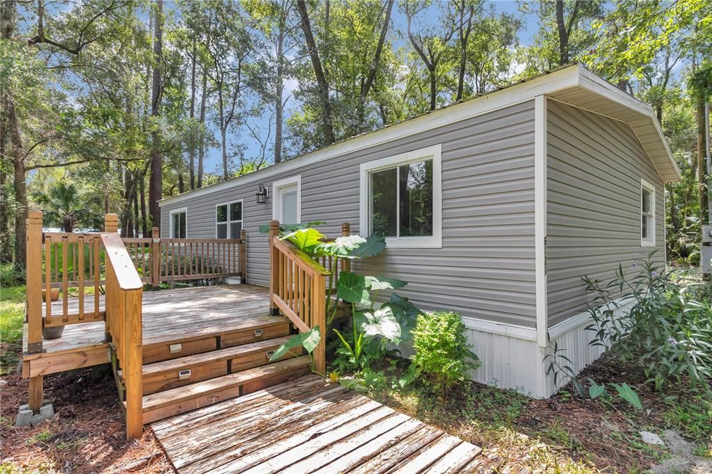 Active With Contract: $175,000 (3 beds, 2 baths, 1056 Square Feet)