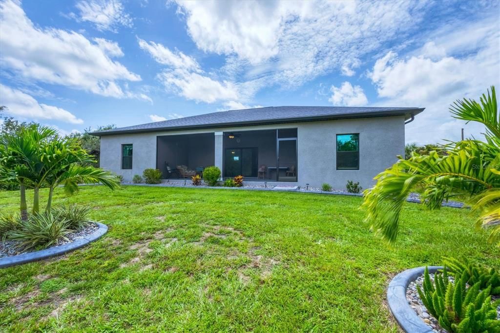 Active With Contract: $320,000 (3 beds, 2 baths, 1688 Square Feet)