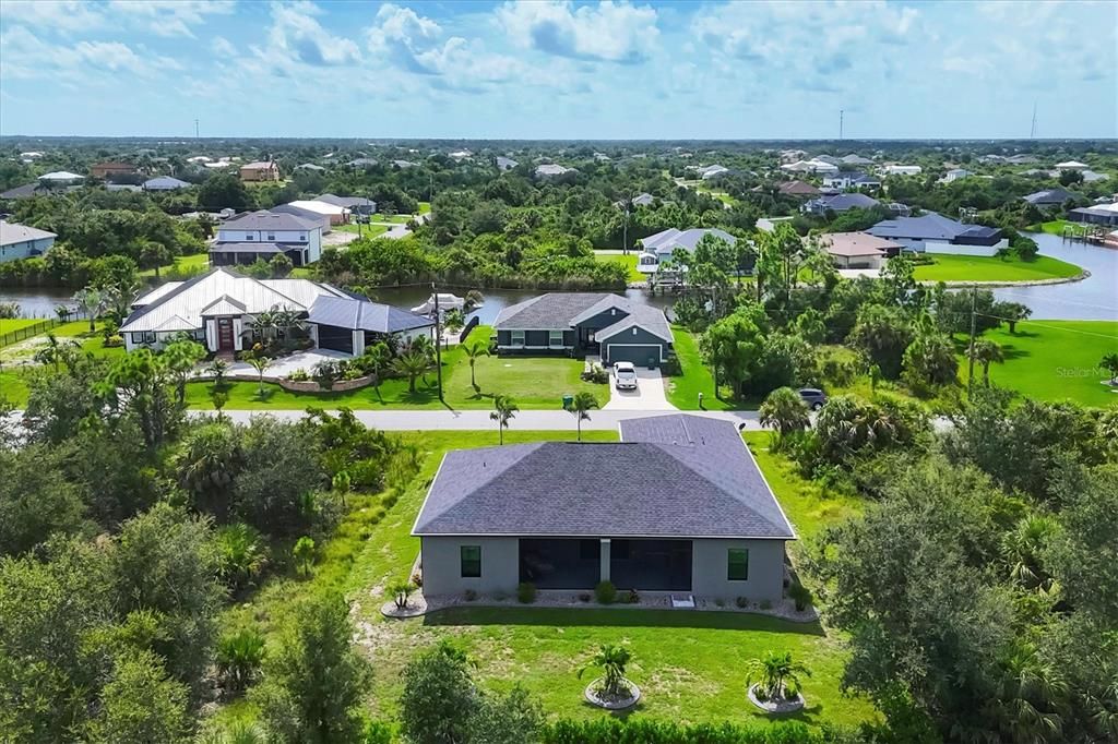 Active With Contract: $320,000 (3 beds, 2 baths, 1688 Square Feet)