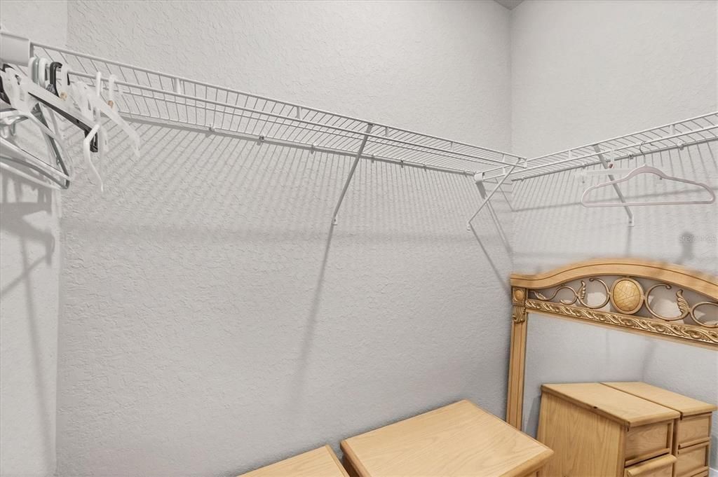 Active With Contract: $320,000 (3 beds, 2 baths, 1688 Square Feet)