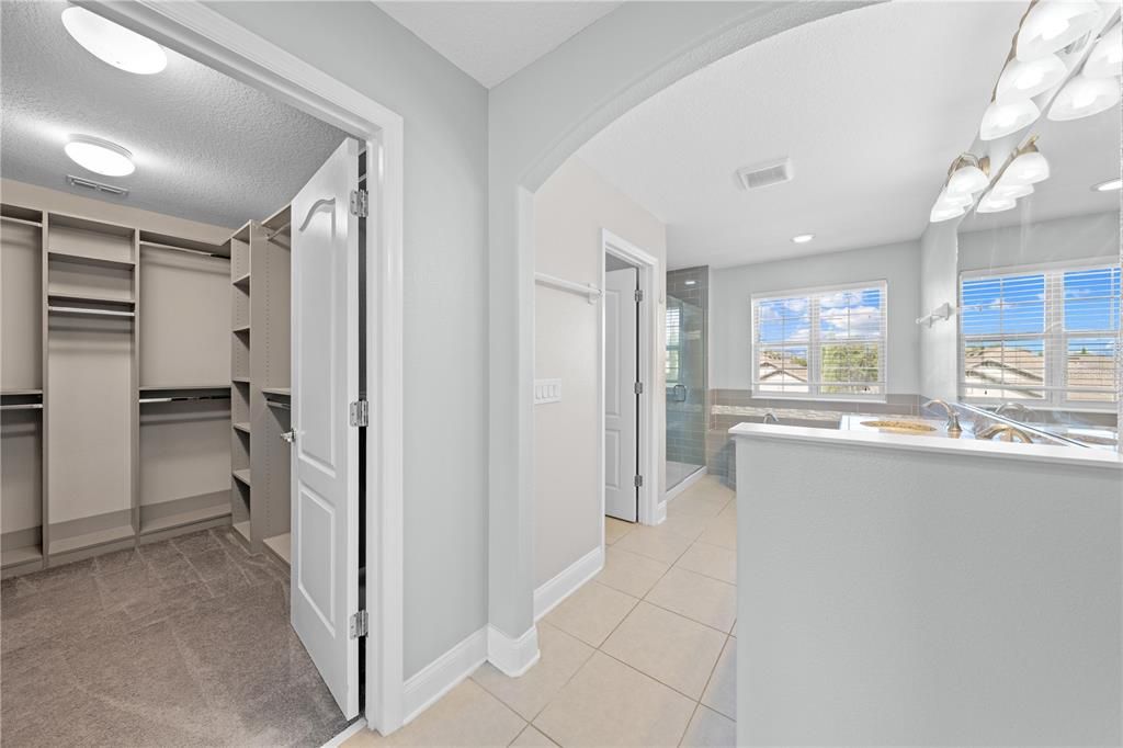 Active With Contract: $484,000 (4 beds, 2 baths, 2486 Square Feet)