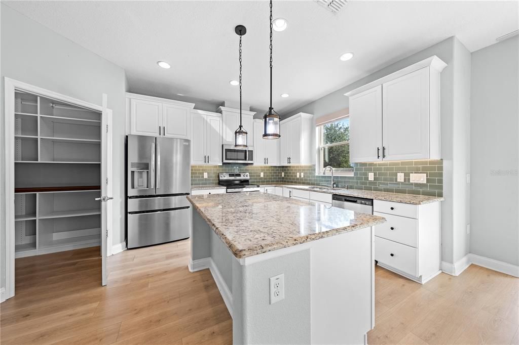 Active With Contract: $484,000 (4 beds, 2 baths, 2486 Square Feet)