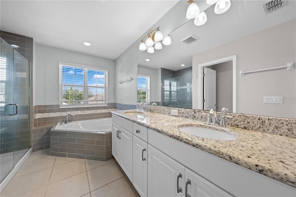 Active With Contract: $484,000 (4 beds, 2 baths, 2486 Square Feet)