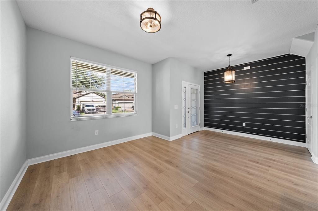 Active With Contract: $484,000 (4 beds, 2 baths, 2486 Square Feet)