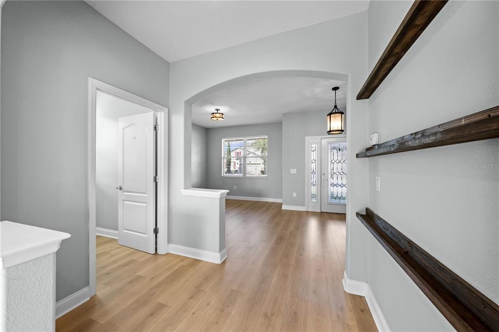 Active With Contract: $484,000 (4 beds, 2 baths, 2486 Square Feet)