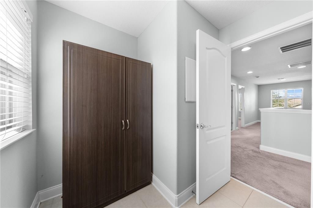 Active With Contract: $484,000 (4 beds, 2 baths, 2486 Square Feet)