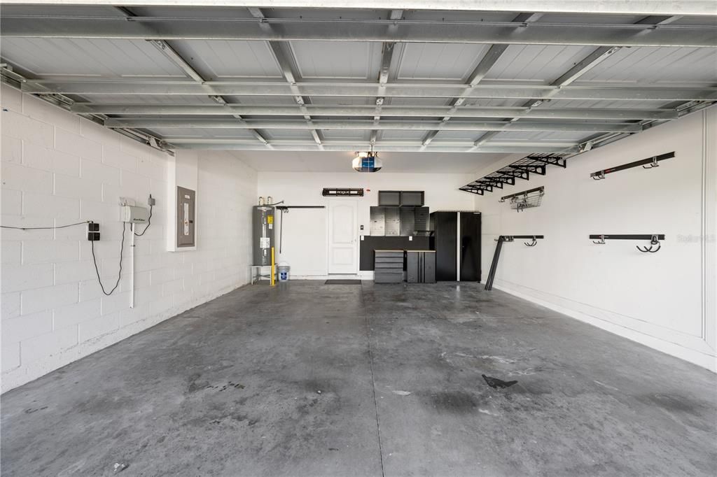 Active With Contract: $484,000 (4 beds, 2 baths, 2486 Square Feet)