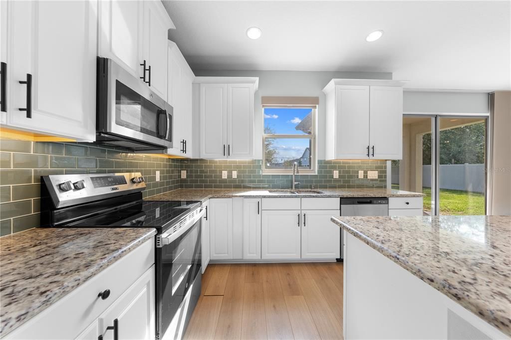 Active With Contract: $484,000 (4 beds, 2 baths, 2486 Square Feet)