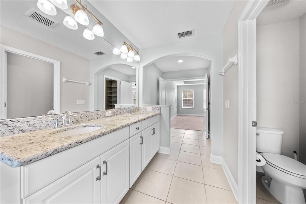 Active With Contract: $484,000 (4 beds, 2 baths, 2486 Square Feet)