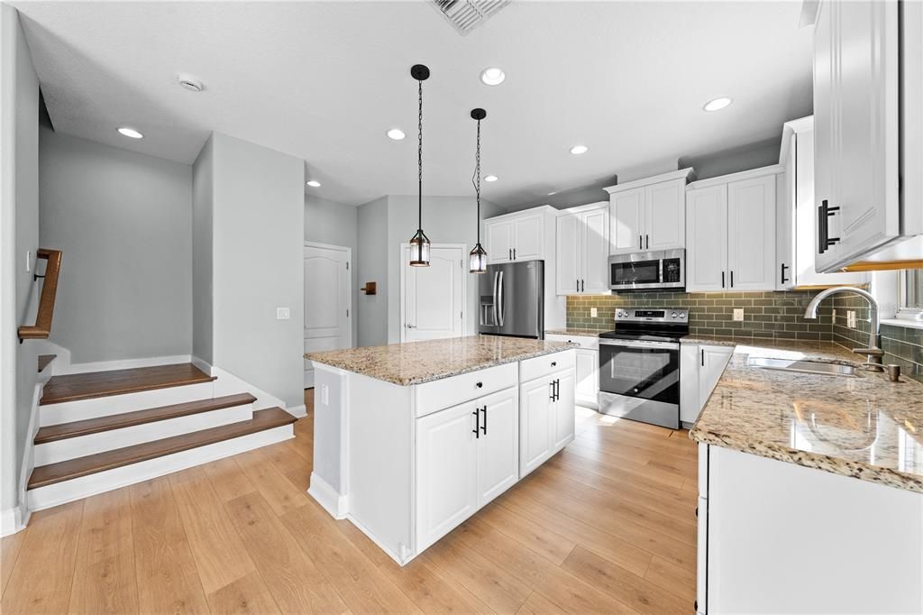 Active With Contract: $484,000 (4 beds, 2 baths, 2486 Square Feet)