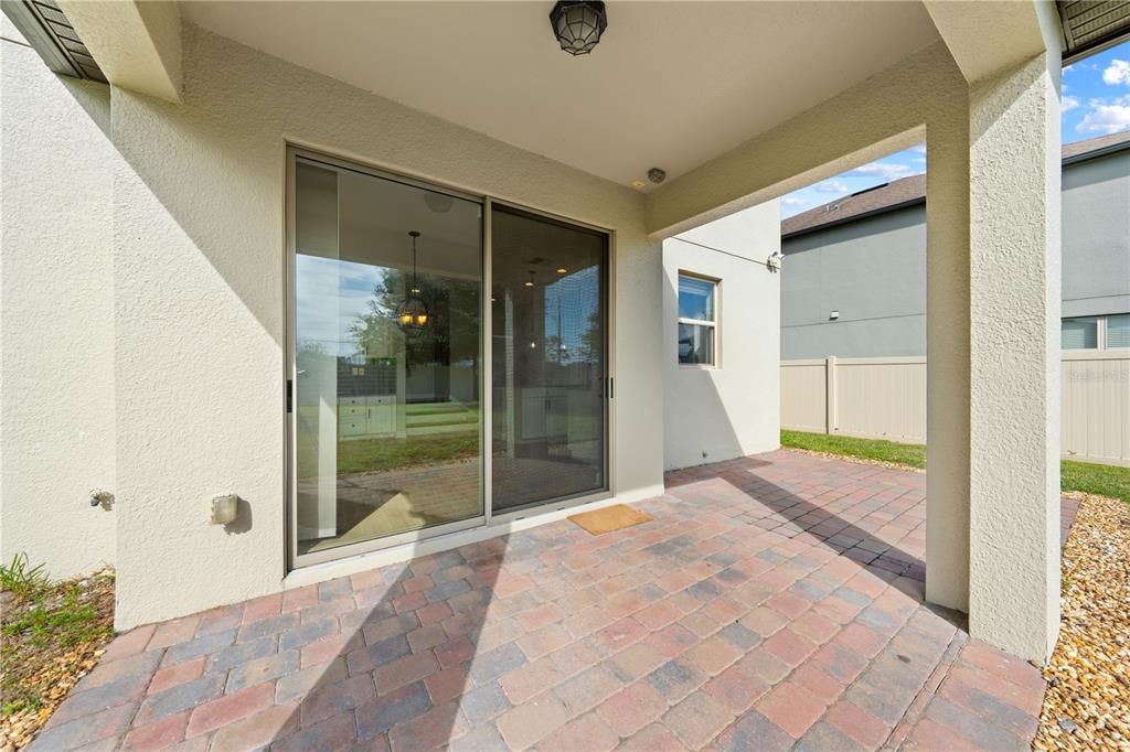 Active With Contract: $484,000 (4 beds, 2 baths, 2486 Square Feet)