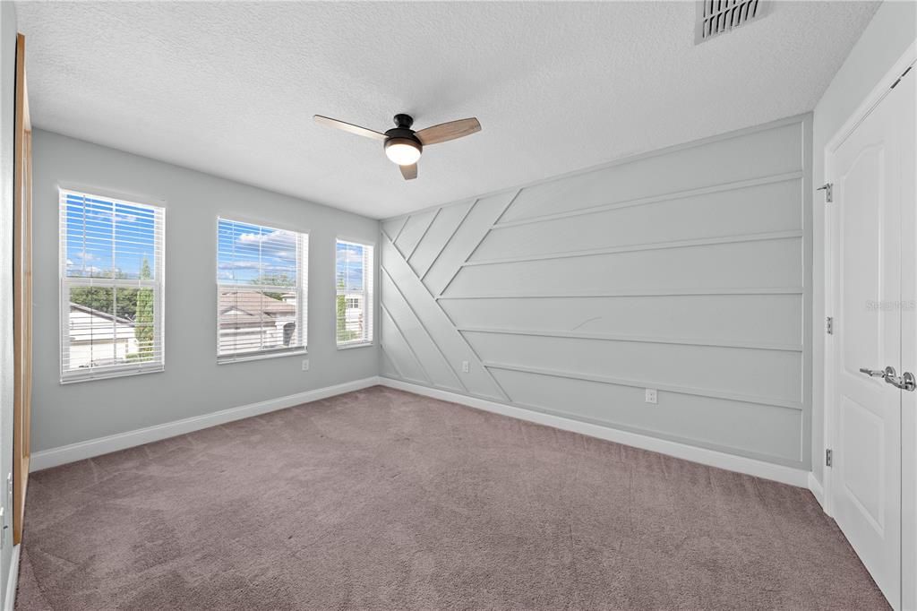 Active With Contract: $484,000 (4 beds, 2 baths, 2486 Square Feet)