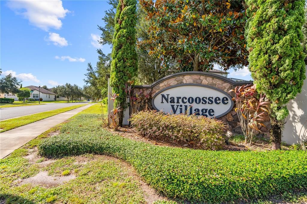 Active With Contract: $484,000 (4 beds, 2 baths, 2486 Square Feet)