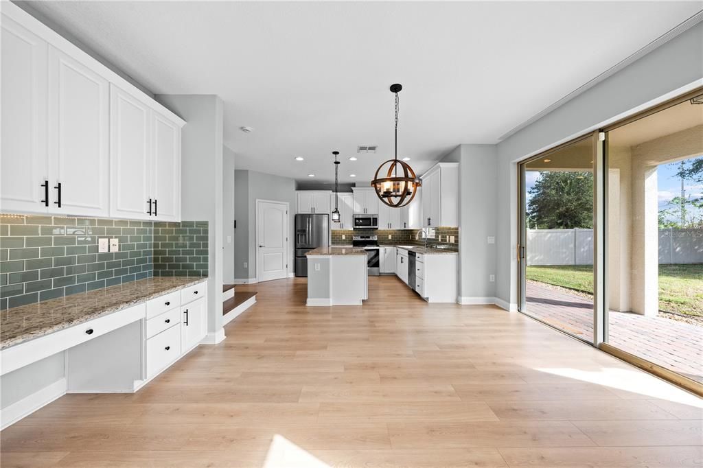 Active With Contract: $484,000 (4 beds, 2 baths, 2486 Square Feet)