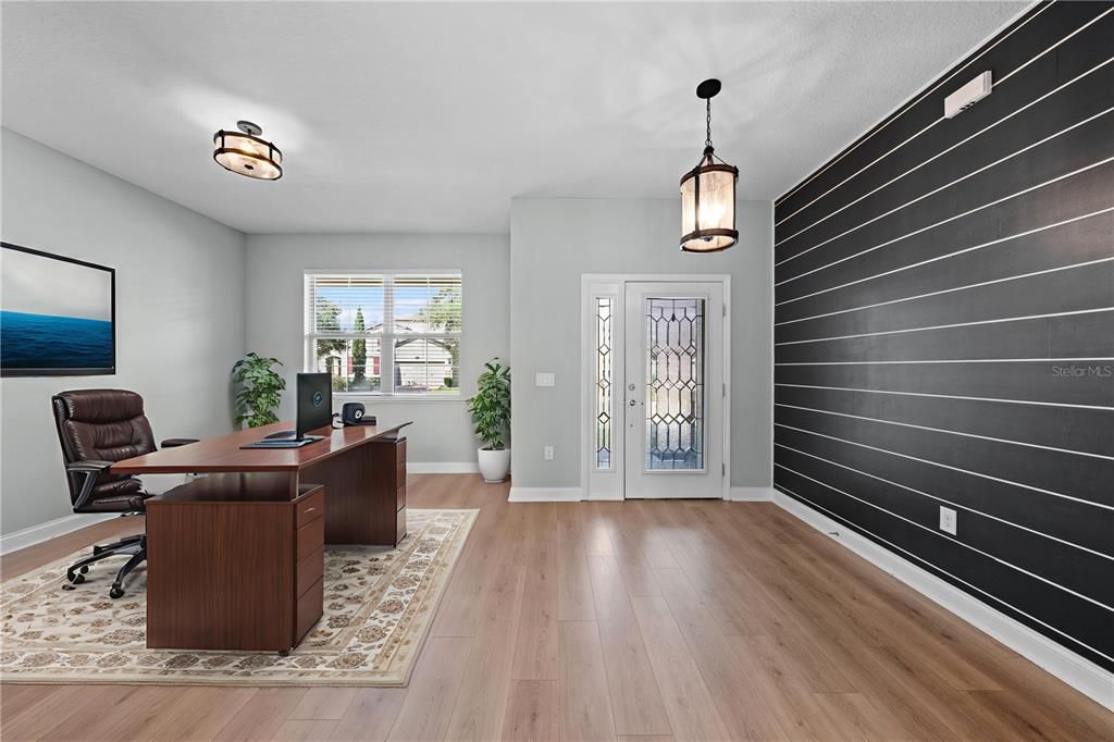 Active With Contract: $484,000 (4 beds, 2 baths, 2486 Square Feet)